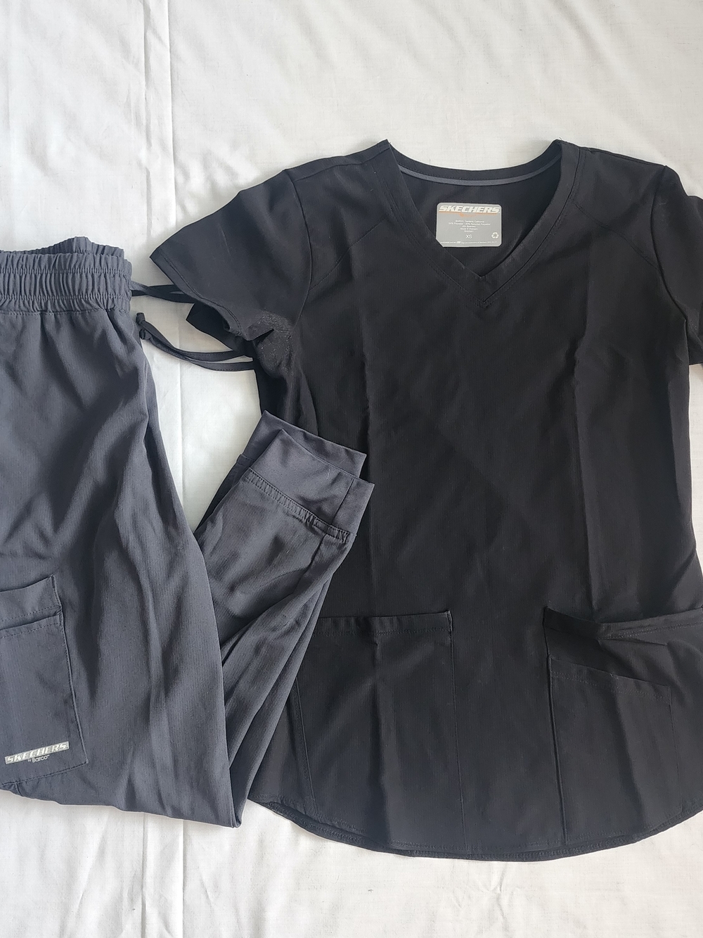 Barco Skechers Scrub Set Womens XS Jogger Pants Petite Athletic Fit Pockets